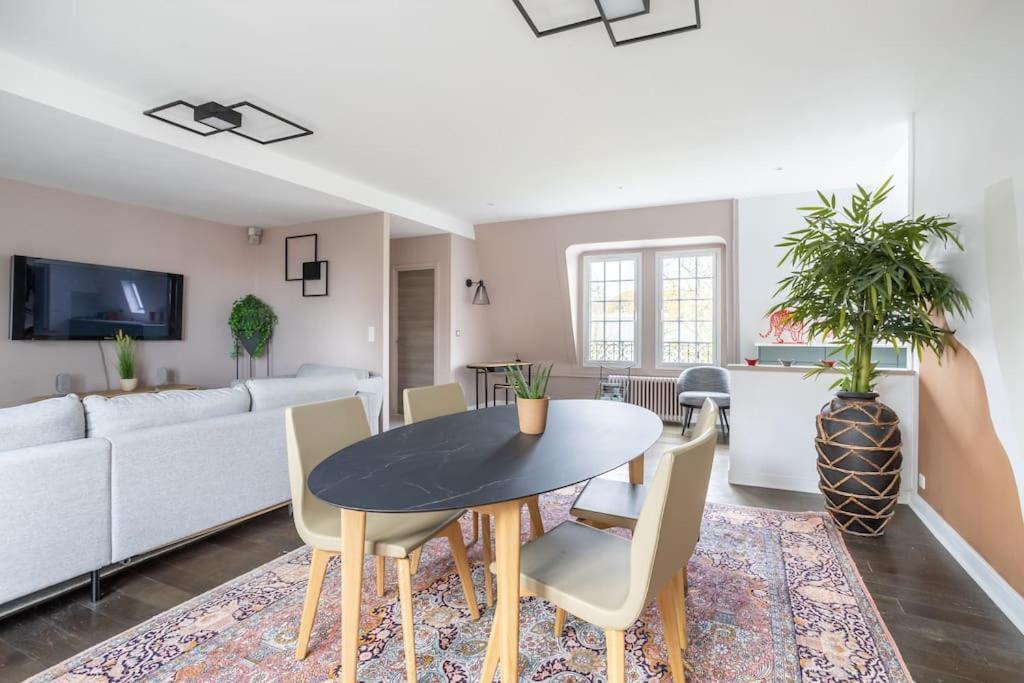 Appartement De 100M2 Dans Un Parc A 20 Mn Du Centre De Paris Garches Exterior foto